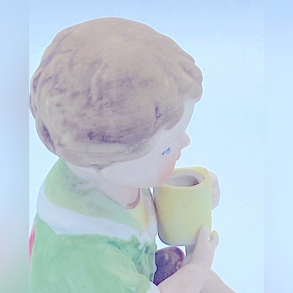 Adorable Vintage ARDCO Dallas/Japan Piano Baby Boy Bisque Figurine Signed 4 1/2” - Picture 3 of 9